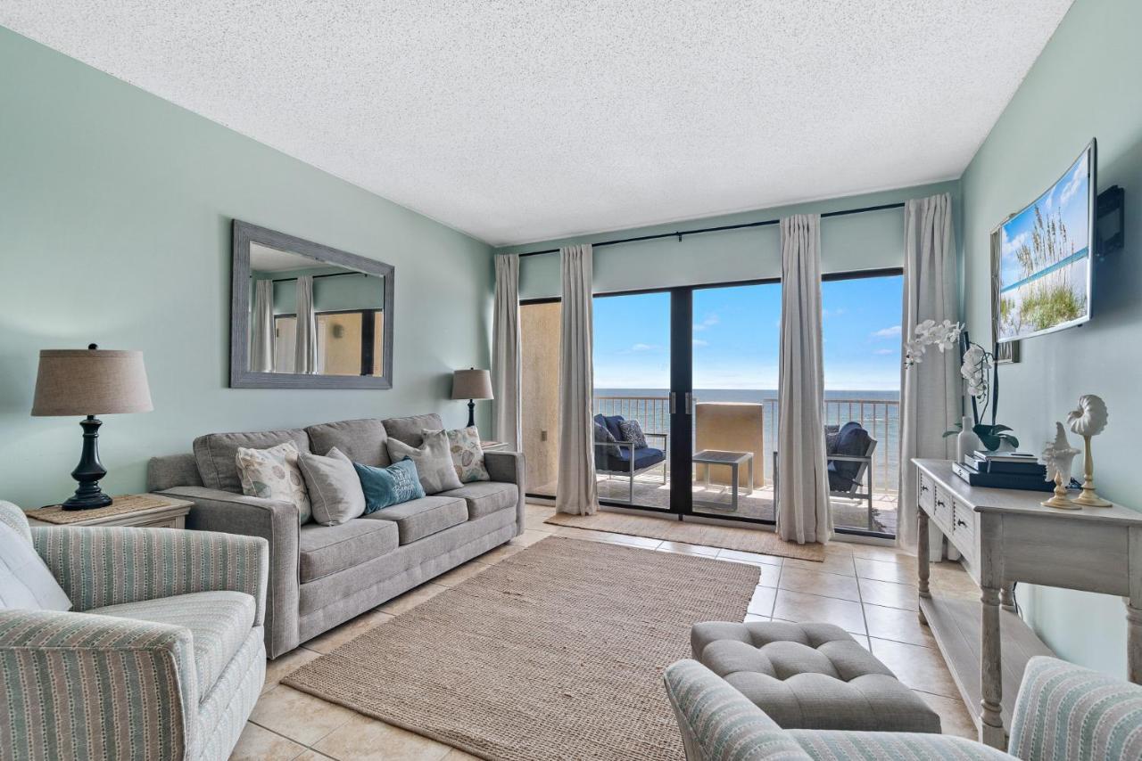 Holiday home Tropical Winds 403: Beachfront Oasis With Pool And Fitness